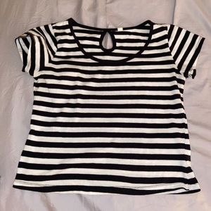 Crop top, black and white stripes